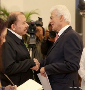  Nuevos embajadores entregaron cartas credenciales al presidente Daniel Ortega