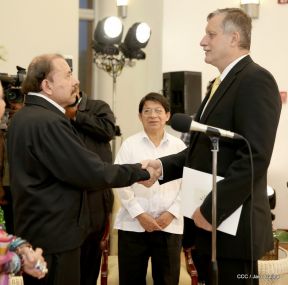  Nuevos embajadores entregaron cartas credenciales al presidente Daniel Ortega
