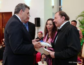  Nuevos embajadores entregaron cartas credenciales al presidente Daniel Ortega