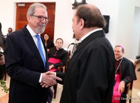  Nuevos embajadores entregaron cartas credenciales al presidente Daniel Ortega