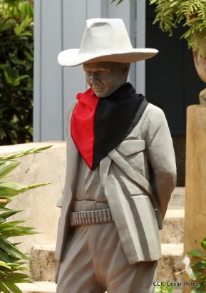 Conmemoración del 124 aniversario natal del general Augusto C. Sandino