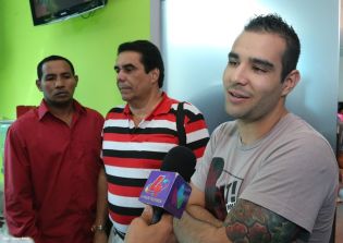 Previo verbal del combate entre "El Matador" Mayorga y "Checho" Ortiz