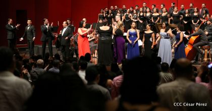 Homenaje a las Madres Nicaragüenses con Música, Canto y Paz