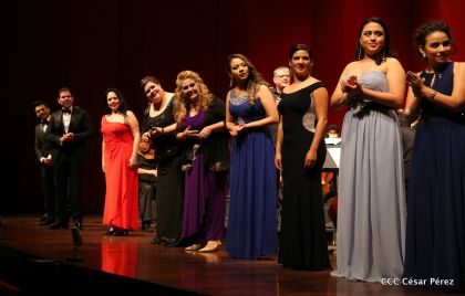 Homenaje a las Madres Nicaragüenses con Música, Canto y Paz