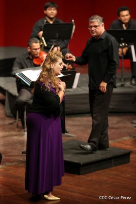 Homenaje a las Madres Nicaragüenses con Música, Canto y Paz