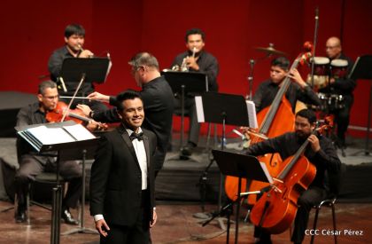 Homenaje a las Madres Nicaragüenses con Música, Canto y Paz