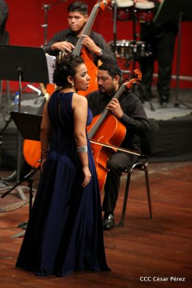 Homenaje a las Madres Nicaragüenses con Música, Canto y Paz