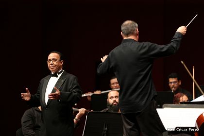 Homenaje a las Madres Nicaragüenses con Música, Canto y Paz