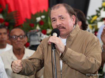 Presidente Daniel condecora póstumamente al compañero Raúl Venerio