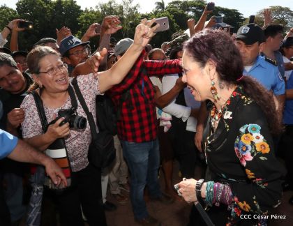 Presidente Daniel condecora póstumamente al compañero Raúl Venerio