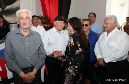 Presidente Daniel condecora póstumamente al compañero Raúl Venerio