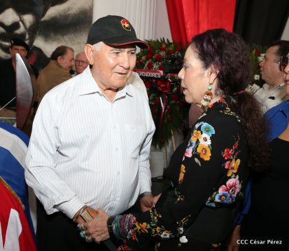 Presidente Daniel condecora póstumamente al compañero Raúl Venerio