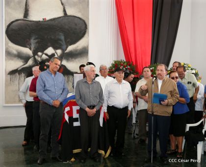 Presidente Daniel condecora póstumamente al compañero Raúl Venerio