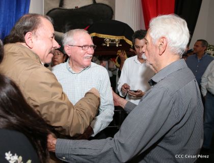 Presidente Daniel condecora póstumamente al compañero Raúl Venerio