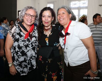 Presidente Daniel condecora póstumamente al compañero Raúl Venerio