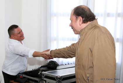 Presidente Daniel condecora póstumamente al compañero Raúl Venerio