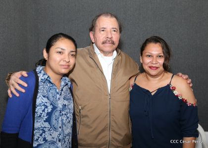 Presidente Daniel condecora póstumamente al compañero Raúl Venerio