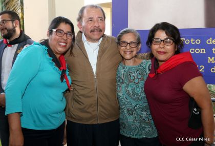 Presidente Daniel condecora póstumamente al compañero Raúl Venerio