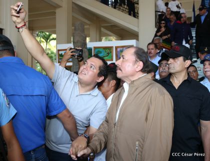 Presidente Daniel condecora póstumamente al compañero Raúl Venerio