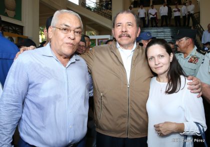 Presidente Daniel condecora póstumamente al compañero Raúl Venerio