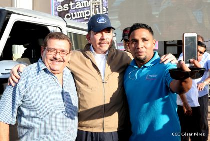 Presidente Daniel condecora póstumamente al compañero Raúl Venerio