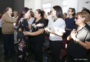 Presidente Daniel condecora póstumamente al compañero Raúl Venerio