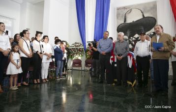 Presidente Daniel condecora póstumamente al compañero Raúl Venerio
