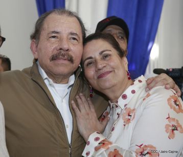 Presidente Daniel condecora póstumamente al compañero Raúl Venerio