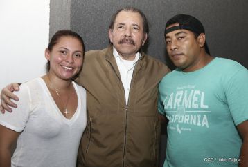 Presidente Daniel condecora póstumamente al compañero Raúl Venerio