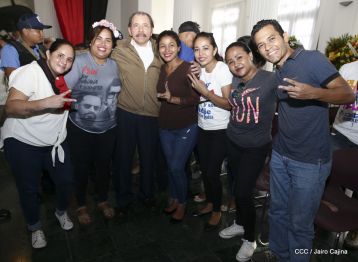 Presidente Daniel condecora póstumamente al compañero Raúl Venerio