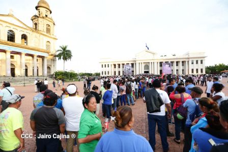 Reconocimiento al Héroe de la Paz y del Amor, Compañero Bismarck Martínez