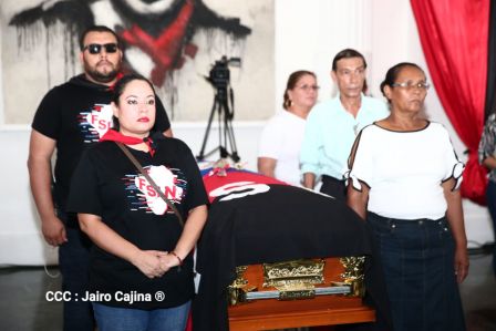 Reconocimiento al Héroe de la Paz y del Amor, Compañero Bismarck Martínez