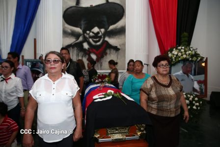 Reconocimiento al Héroe de la Paz y del Amor, Compañero Bismarck Martínez