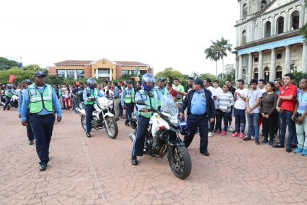 Reconocimiento al Héroe de la Paz y del Amor, Compañero Bismarck Martínez