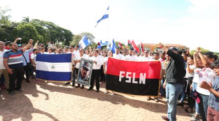 Reconocimiento al Héroe de la Paz y del Amor, Compañero Bismarck Martínez