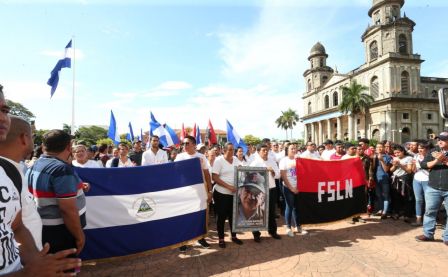 Reconocimiento al Héroe de la Paz y del Amor, Compañero Bismarck Martínez