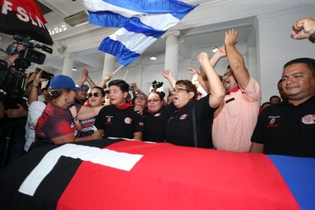 Reconocimiento al Héroe de la Paz y del Amor, Compañero Bismarck Martínez