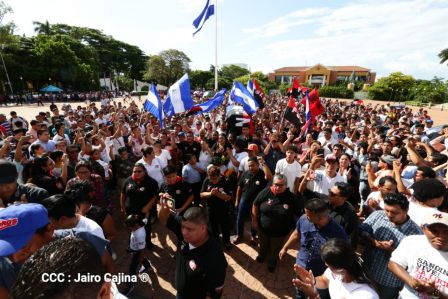 Reconocimiento al Héroe de la Paz y del Amor, Compañero Bismarck Martínez