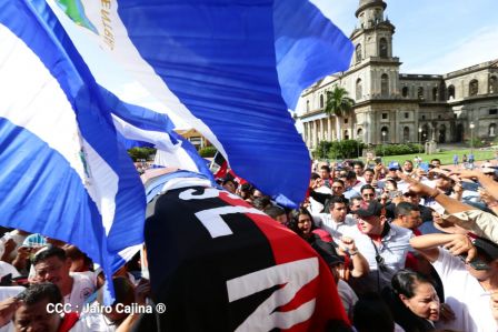 Reconocimiento al Héroe de la Paz y del Amor, Compañero Bismarck Martínez