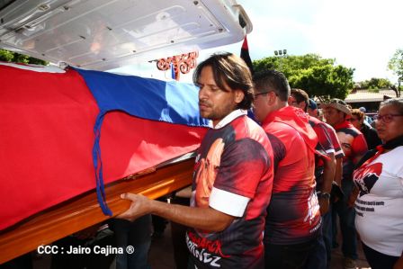 Reconocimiento al Héroe de la Paz y del Amor, Compañero Bismarck Martínez