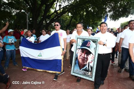 Reconocimiento al Héroe de la Paz y del Amor, Compañero Bismarck Martínez