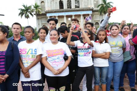 Reconocimiento al Héroe de la Paz y del Amor, Compañero Bismarck Martínez