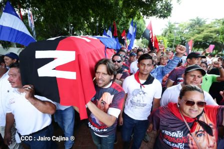 Reconocimiento al Héroe de la Paz y del Amor, Compañero Bismarck Martínez