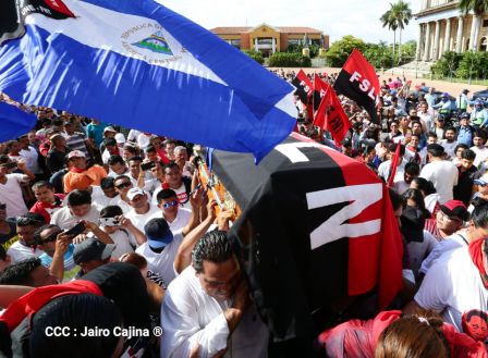 Reconocimiento al Héroe de la Paz y del Amor, Compañero Bismarck Martínez