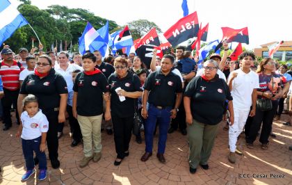 Reconocimiento al Héroe de la Paz y del Amor, Compañero Bismarck Martínez