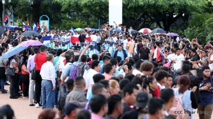 Reconocimiento al Héroe de la Paz y del Amor, Compañero Bismarck Martínez