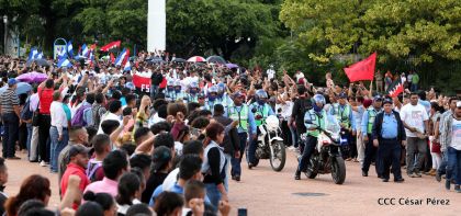 Reconocimiento al Héroe de la Paz y del Amor, Compañero Bismarck Martínez