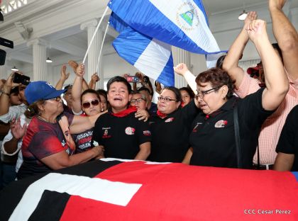 Reconocimiento al Héroe de la Paz y del Amor, Compañero Bismarck Martínez