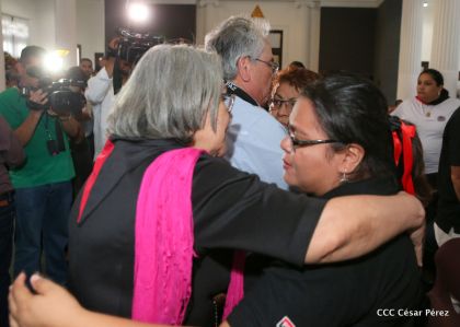 Reconocimiento al Héroe de la Paz y del Amor, Compañero Bismarck Martínez