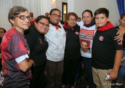 Reconocimiento al Héroe de la Paz y del Amor, Compañero Bismarck Martínez